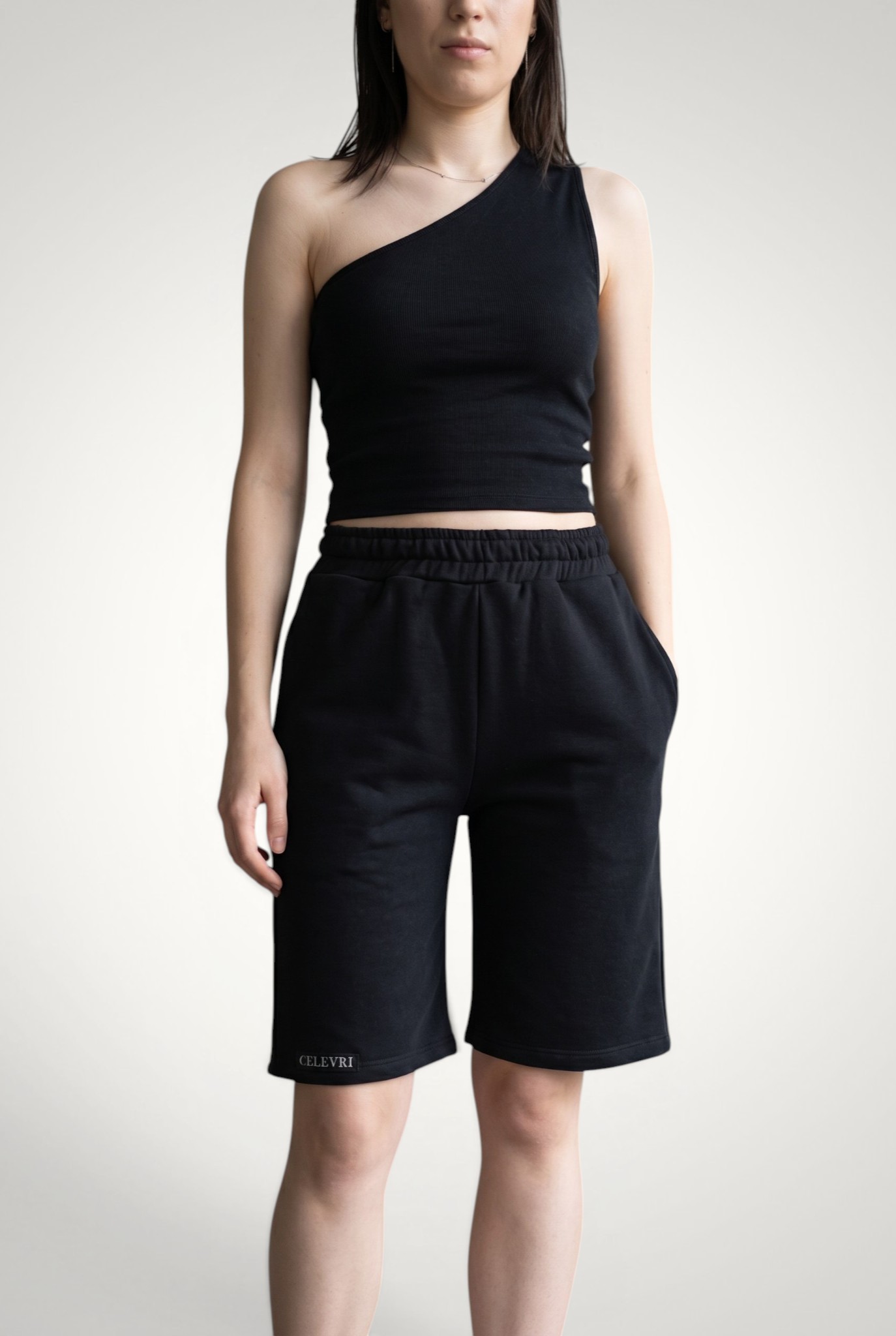 Pantaloni scurți din bumbac premium cu buzunare la spate | CELEVRI 6 Pantaloni scurți din bumbac premium cu buzunare la spate | CELEVRI - imagine 4