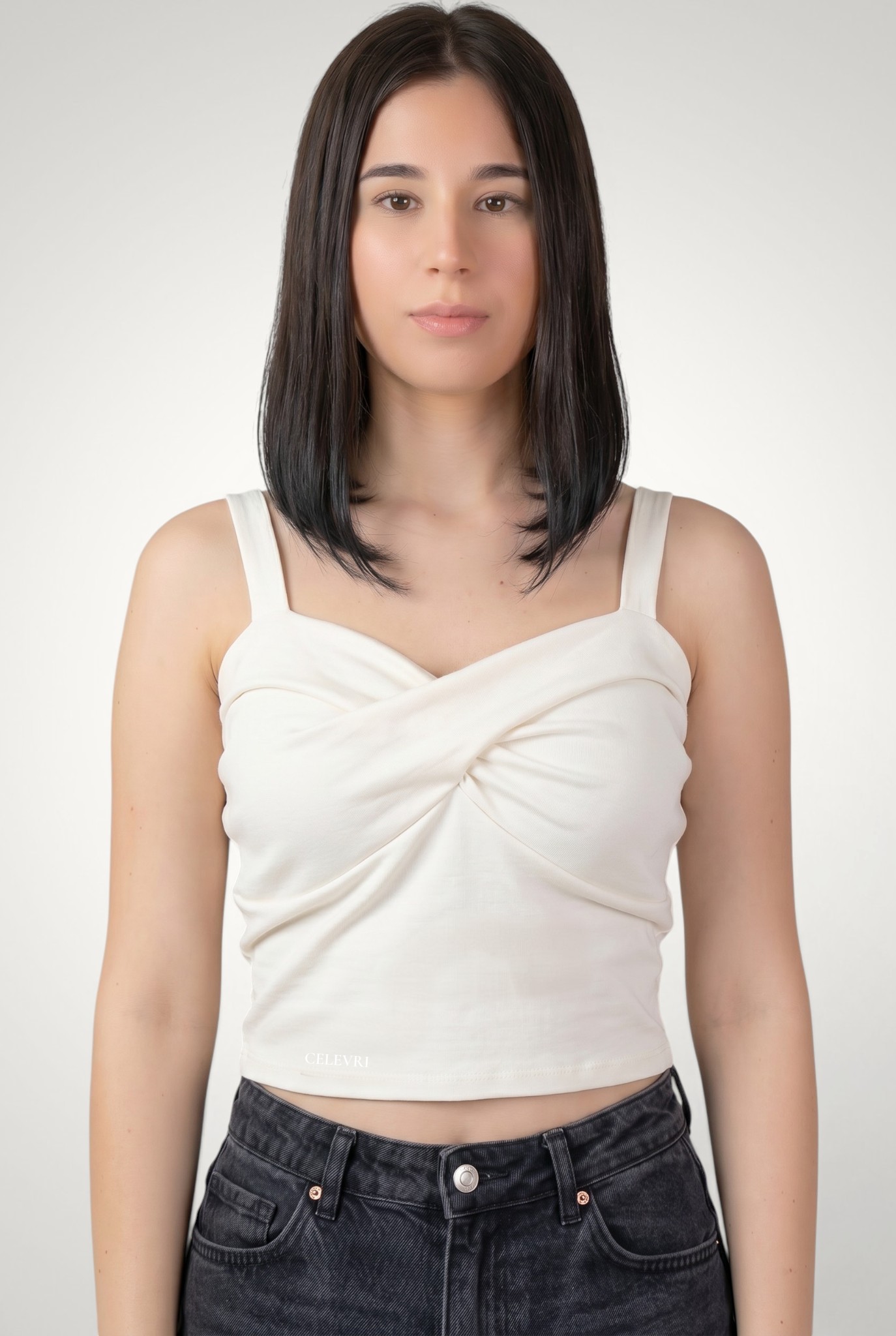 Top elegant cu bretele pentru damă din bumbac premium 3 Top elegant cu bretele pentru damă din bumbac premium