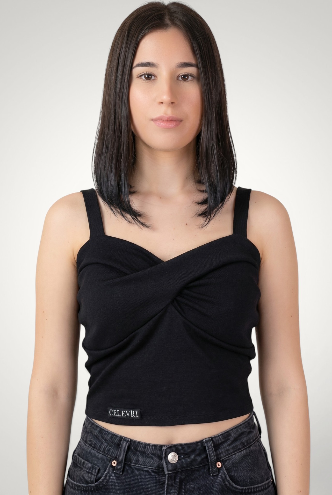 Top elegant cu bretele pentru damă din bumbac premium 1 top elegant negru