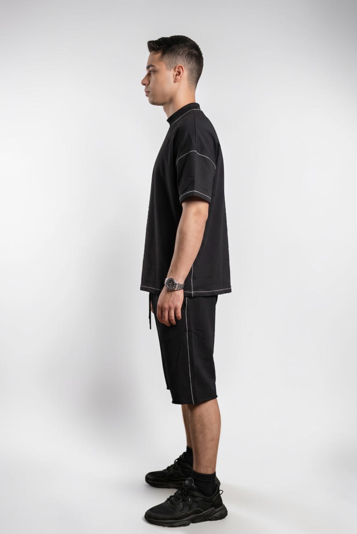 Compleu vara Barbati, Signature Celevri, Tricou + Pantaloni scurti Oversize, Cusaturi decorative 5 Compleu vara Barbati, Signature Celevri, Tricou + Pantaloni scurti Oversize, Cusaturi decorative - imagine 3