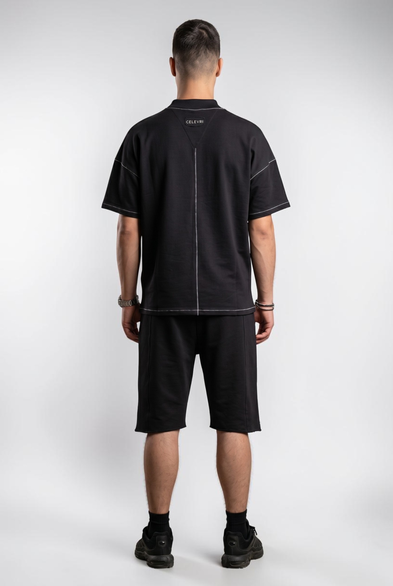 Compleu vara Barbati, Signature Celevri, Tricou + Pantaloni scurti Oversize, Cusaturi decorative 4 Compleu vara Barbati, Signature Celevri, Tricou + Pantaloni scurti Oversize, Cusaturi decorative - imagine 2